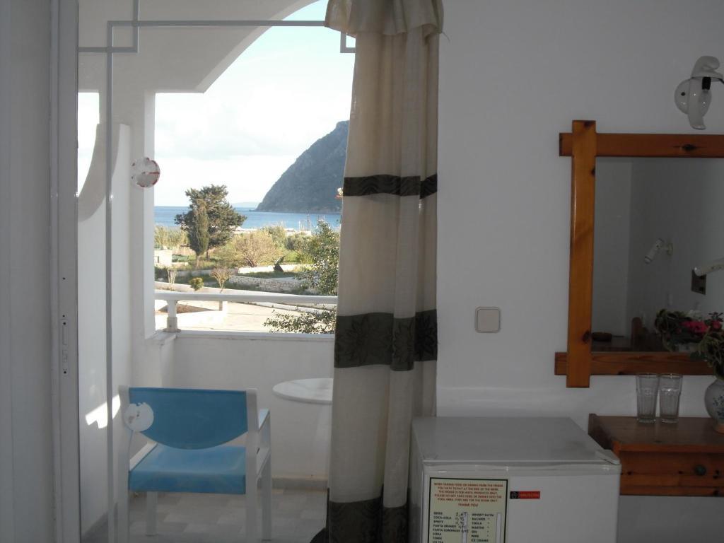 Antonis Hotel Kefalos  Exterior photo